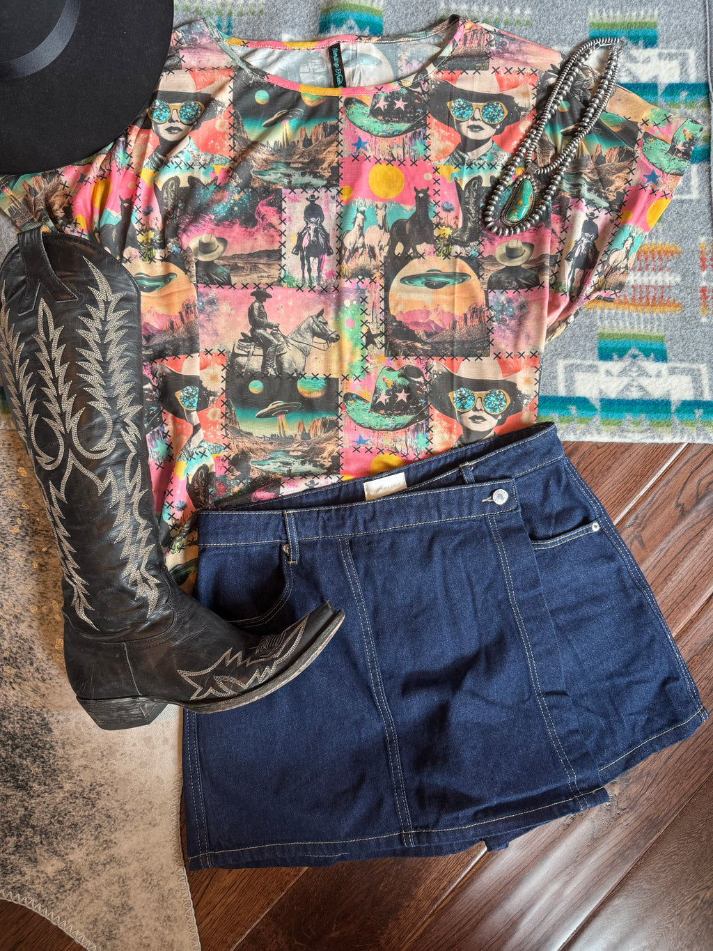 Cowgirl collage tee