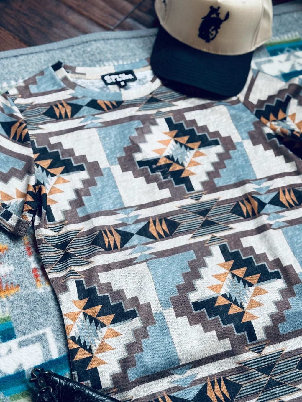 Western women’s tops