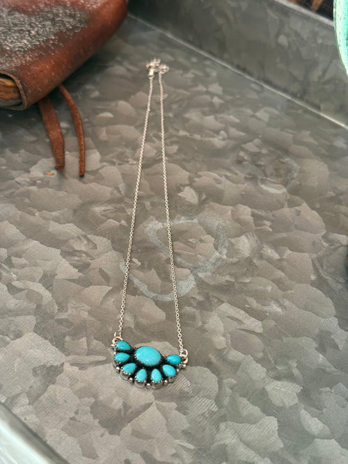 Dainty turquoise necklace