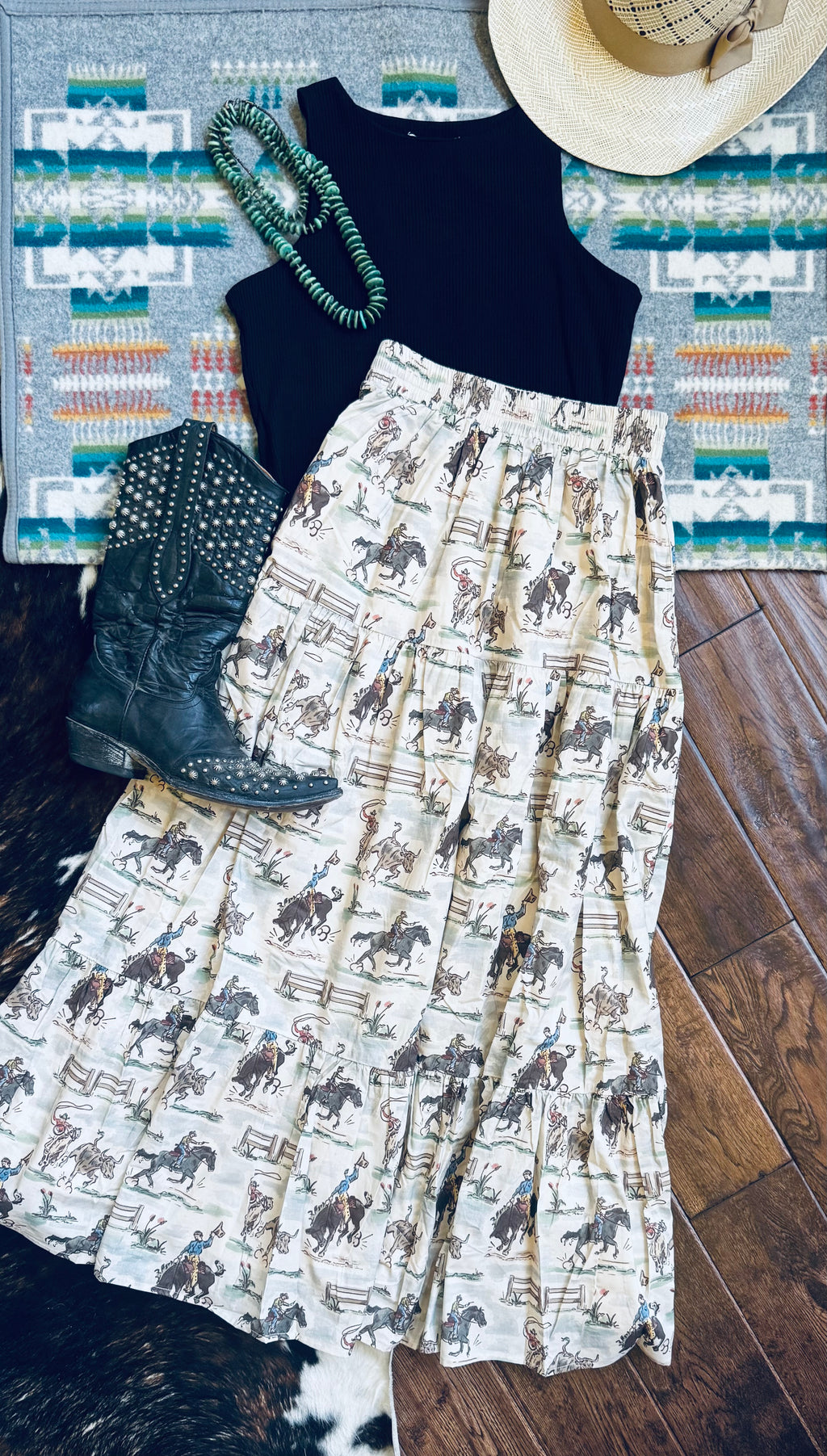 The fringed pineapple ole west skirt 