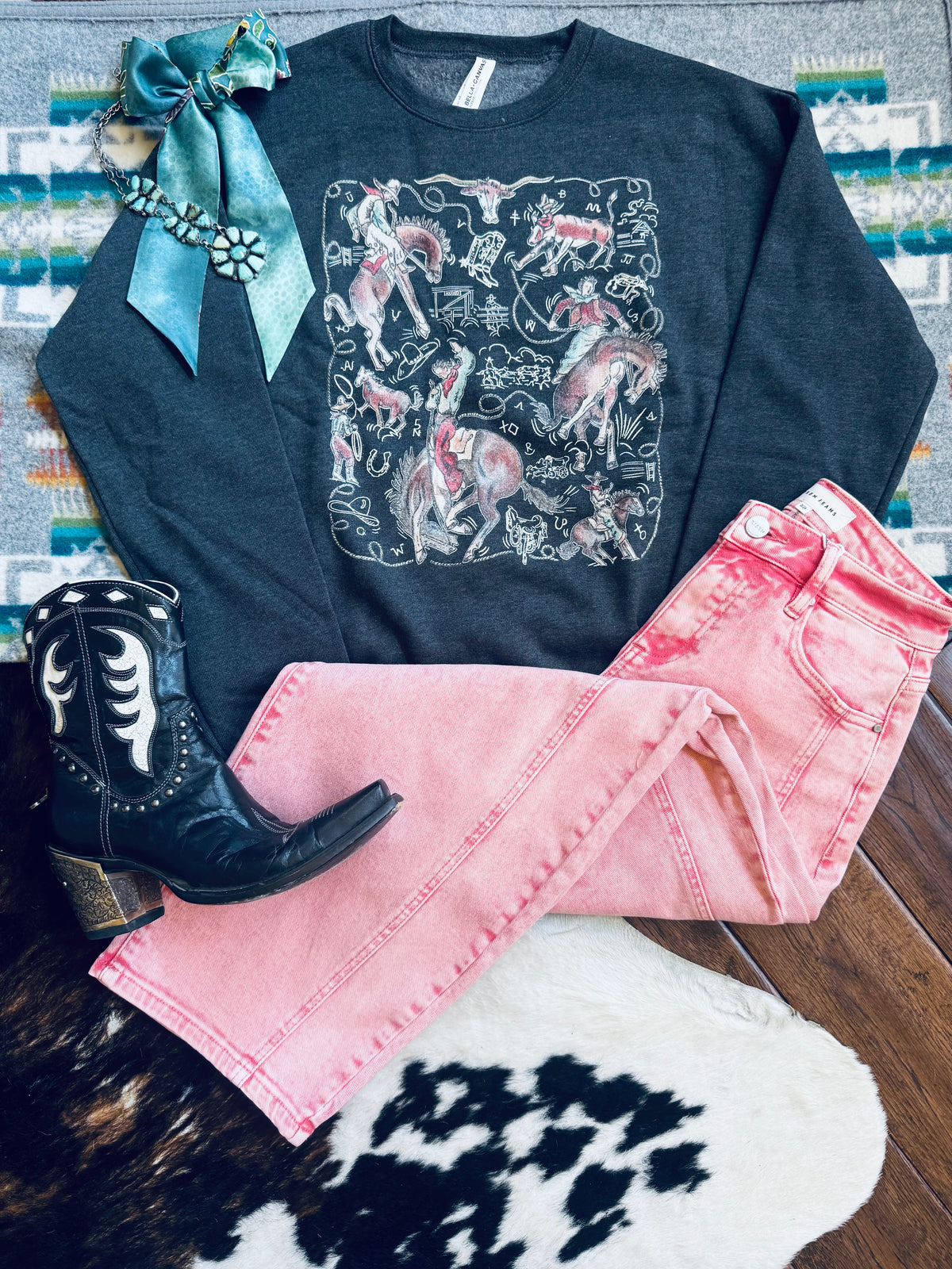 Vintage feel western graphic sweatshirt 