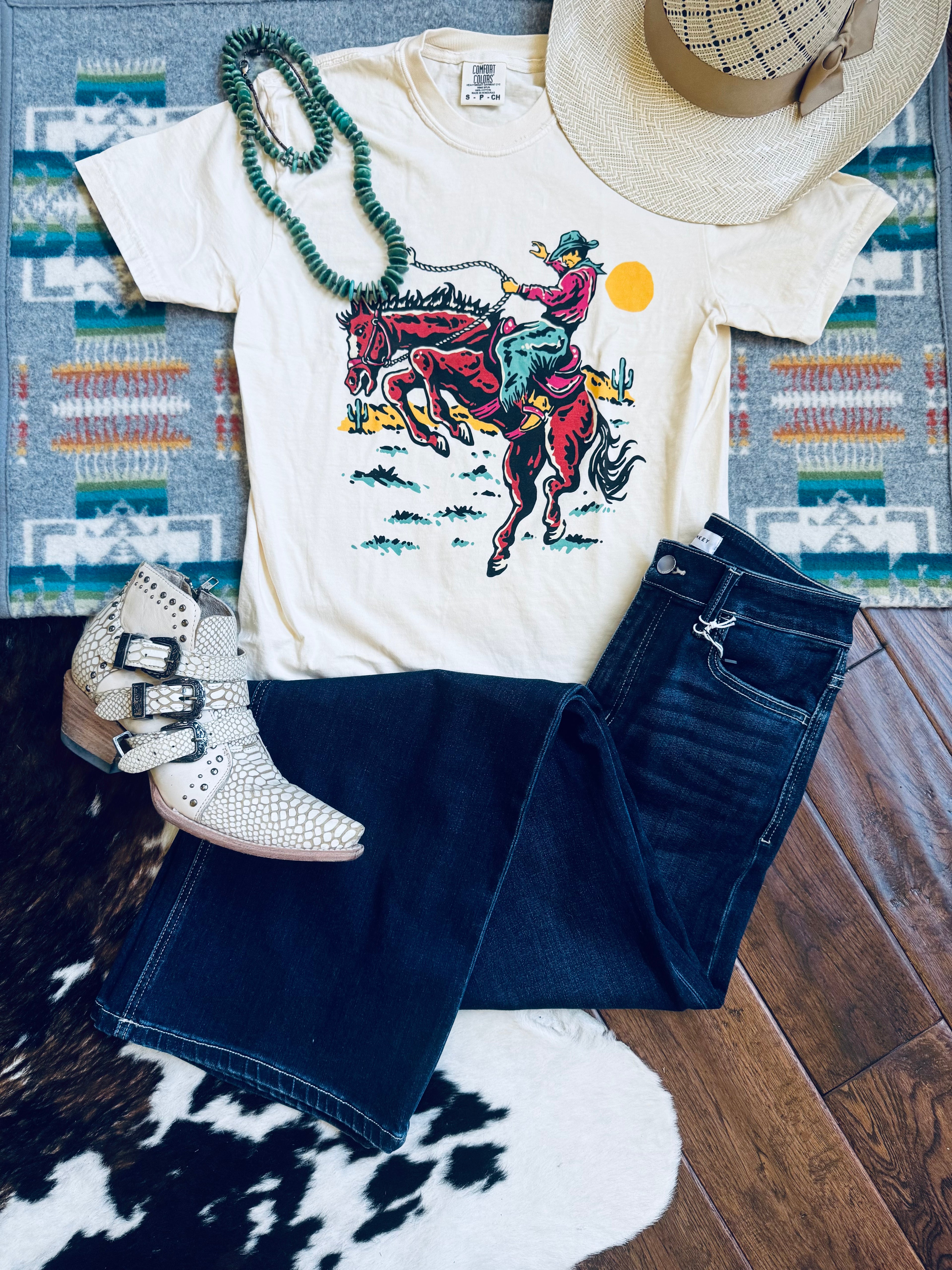 Western graphic bucking horse 