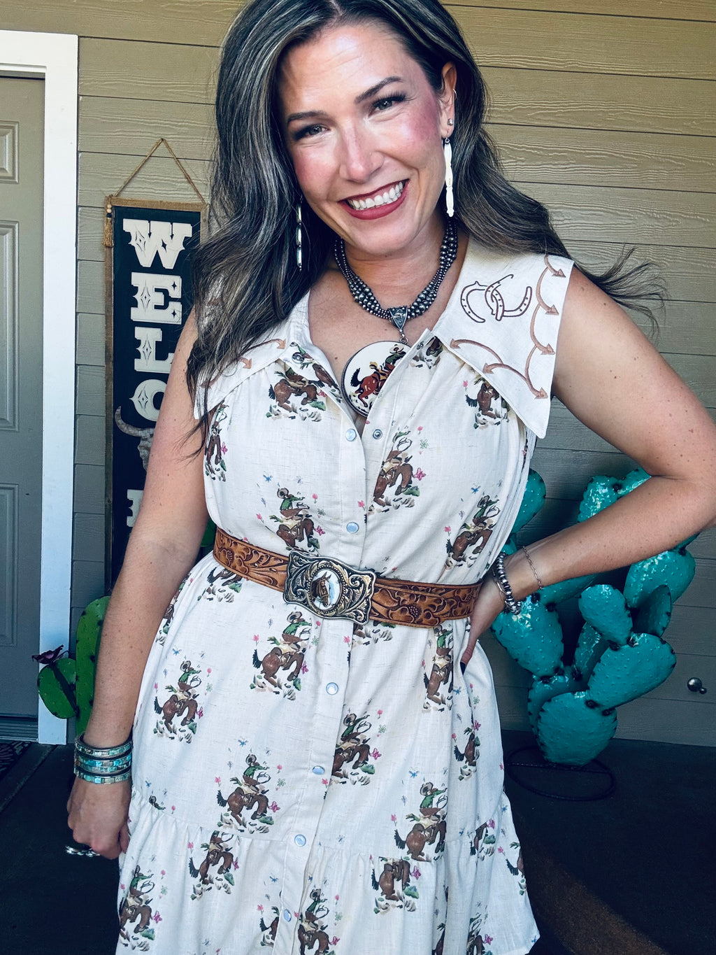 Western dress outfits