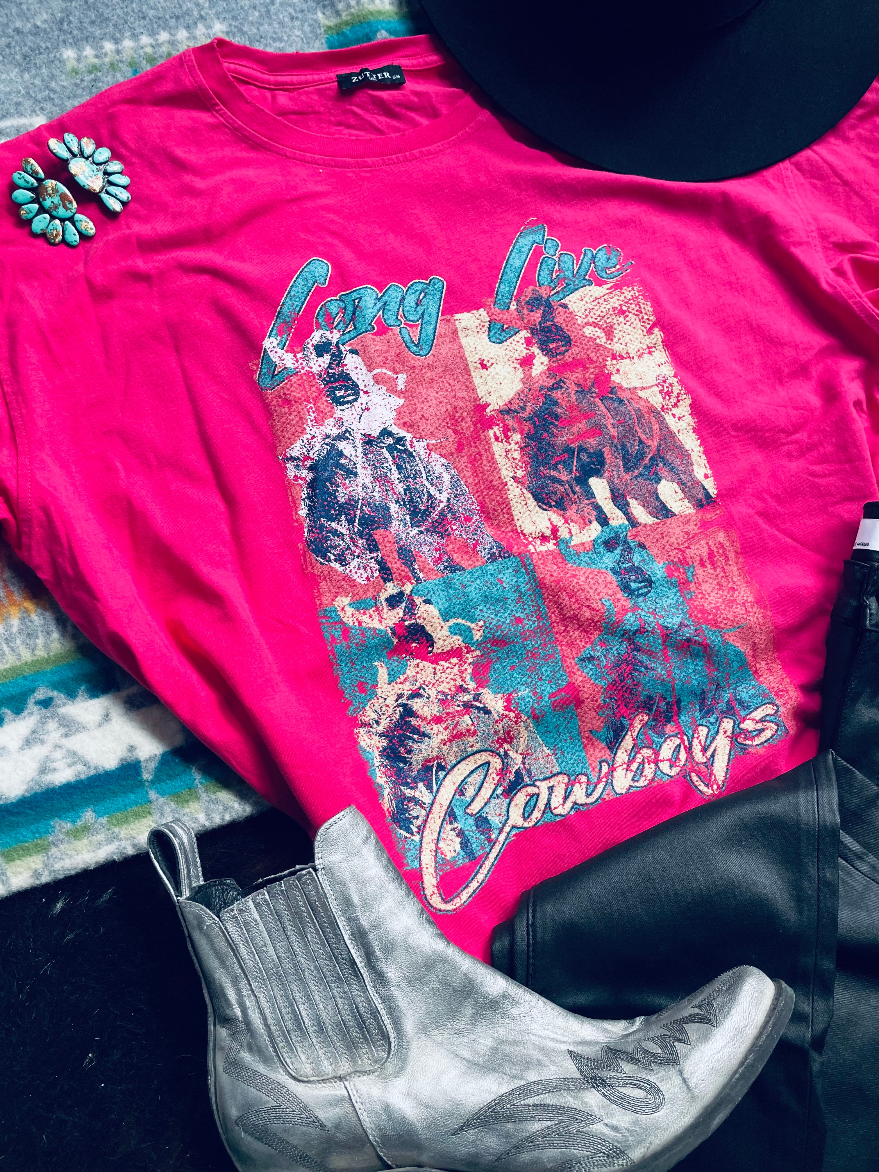 Oversized graphic tee style