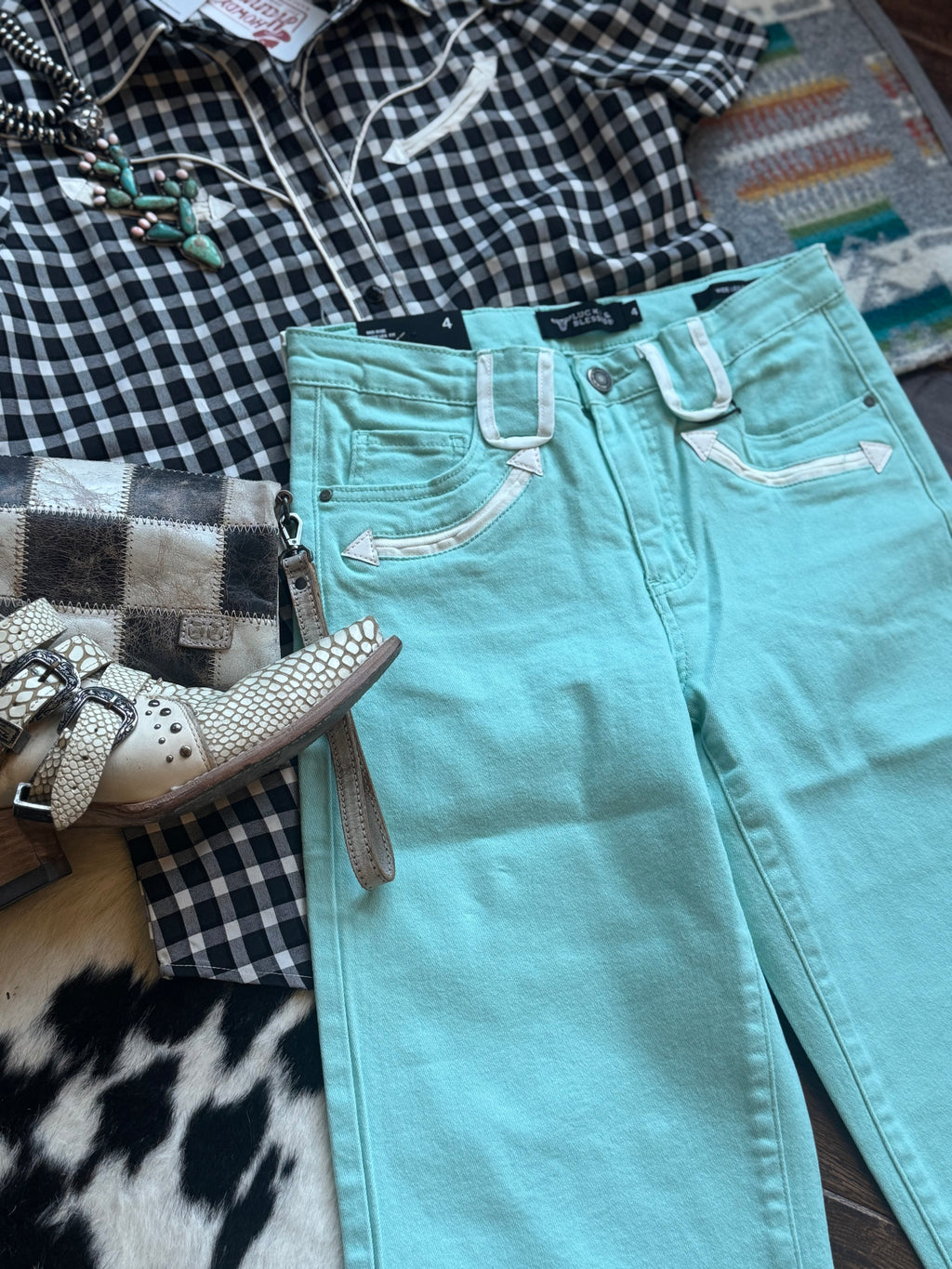 Cowgirl western outfit inspo