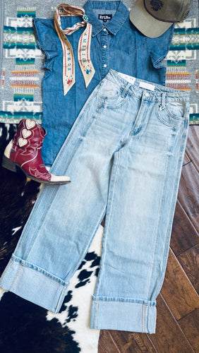 Wide leg denim jean 