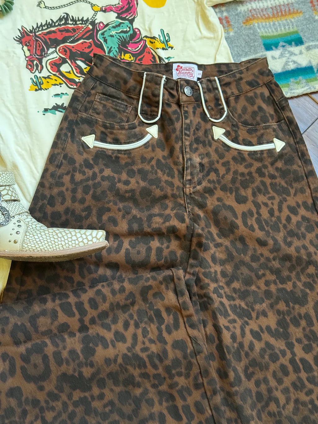 Howdy Hanny leopard wide leg smiley pant 