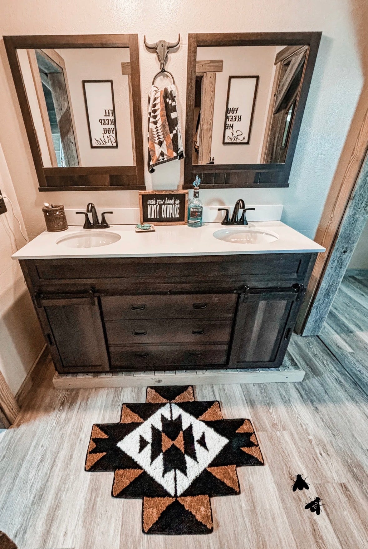 Western inspired bathroom