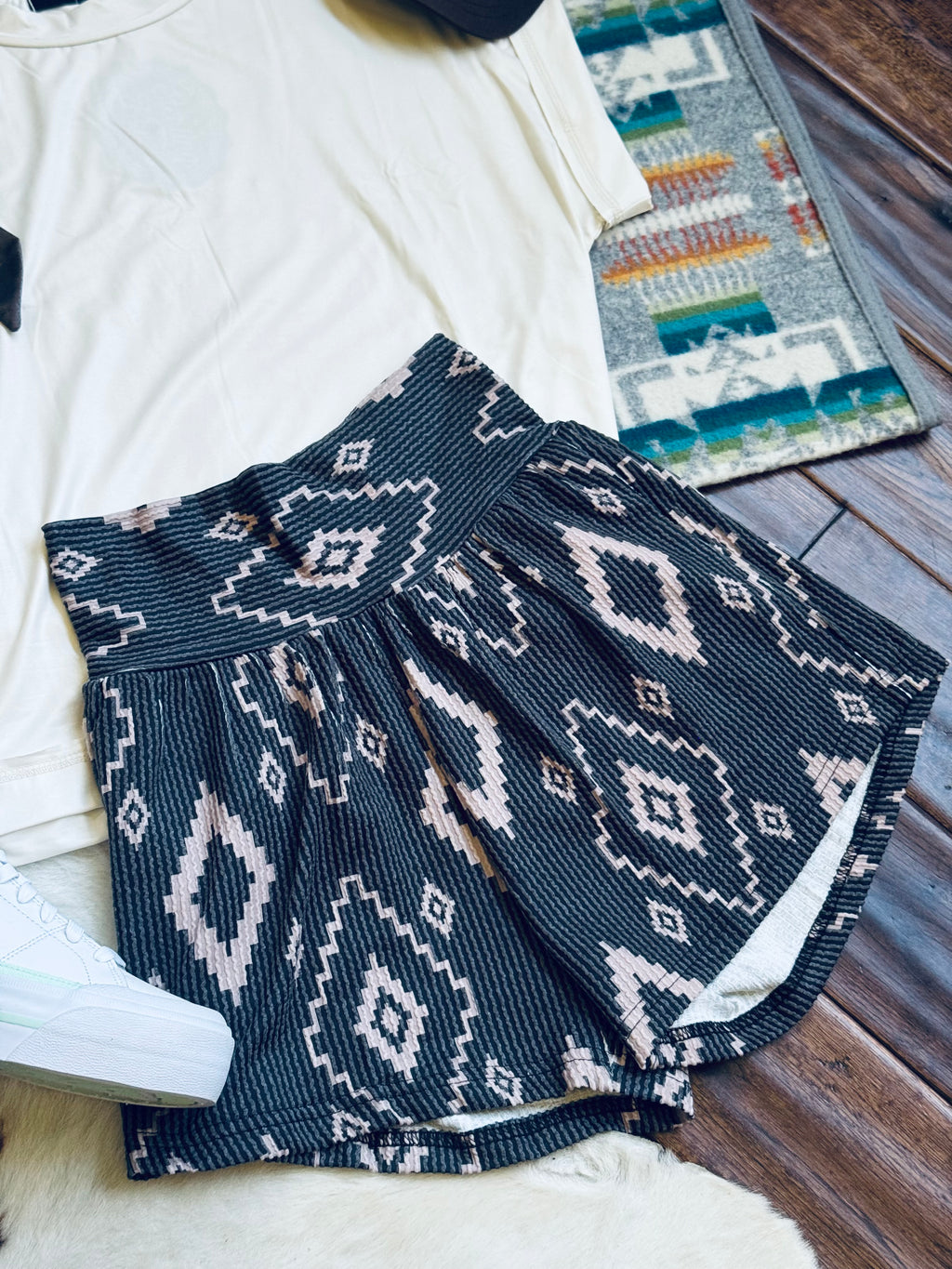 Western flowy lounge shorts 