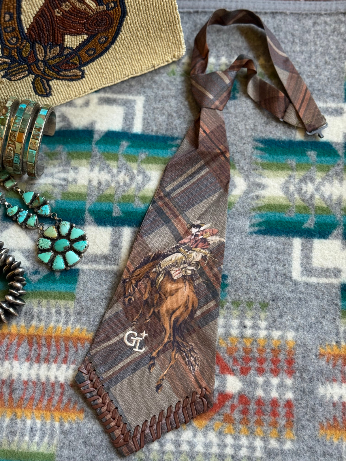 Rodeo Quincy women’s western tie 