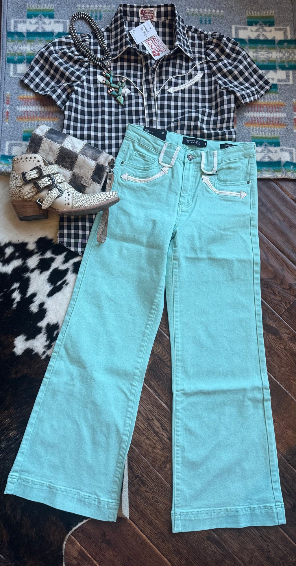 Vintage western outfit vibes