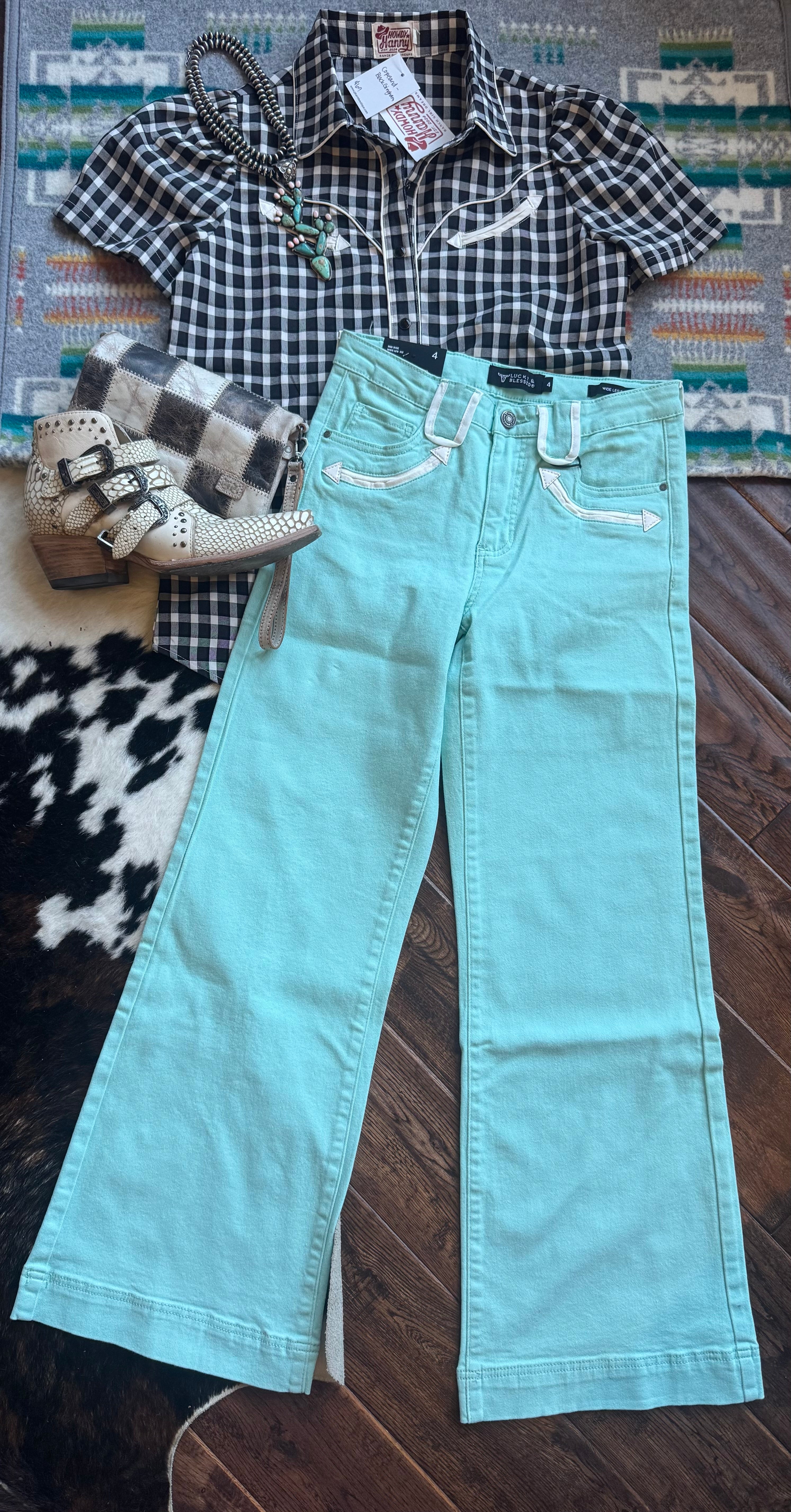 Vintage western outfit vibes