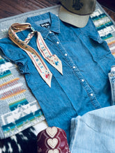 Load image into Gallery viewer, Denim short sleeve top
