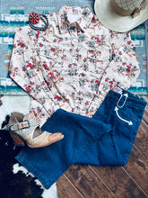 Load image into Gallery viewer, Cowgirls fashion
