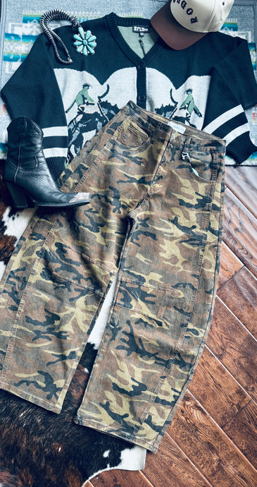 Camo barrel jeans 