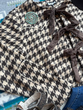 Load image into Gallery viewer, Houndstooth tie top, sophisticated western

