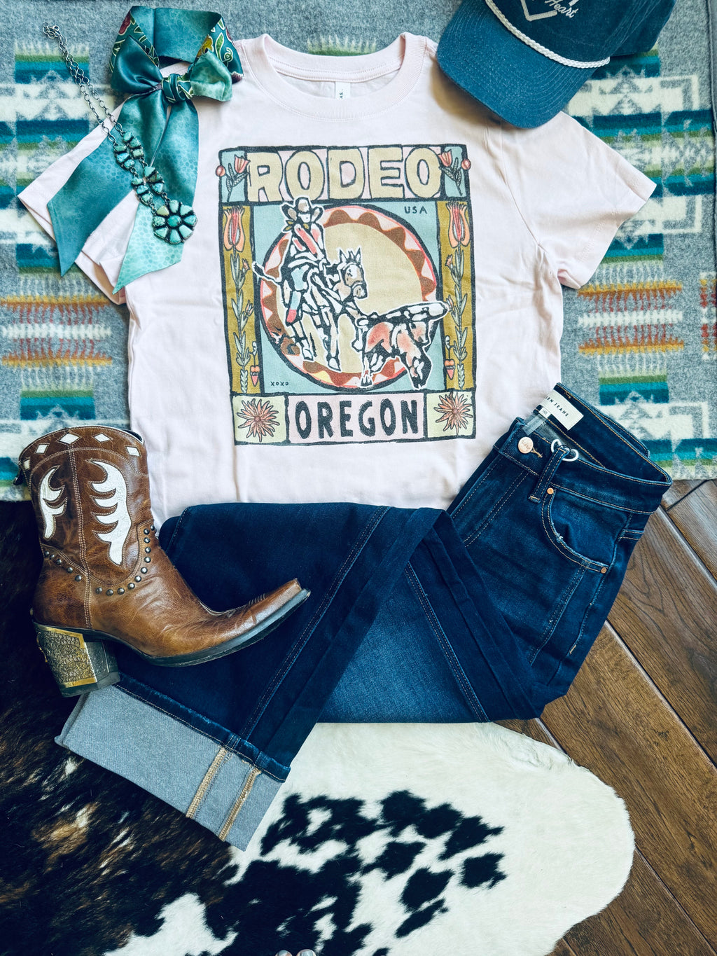 Xoxo art graphic tees