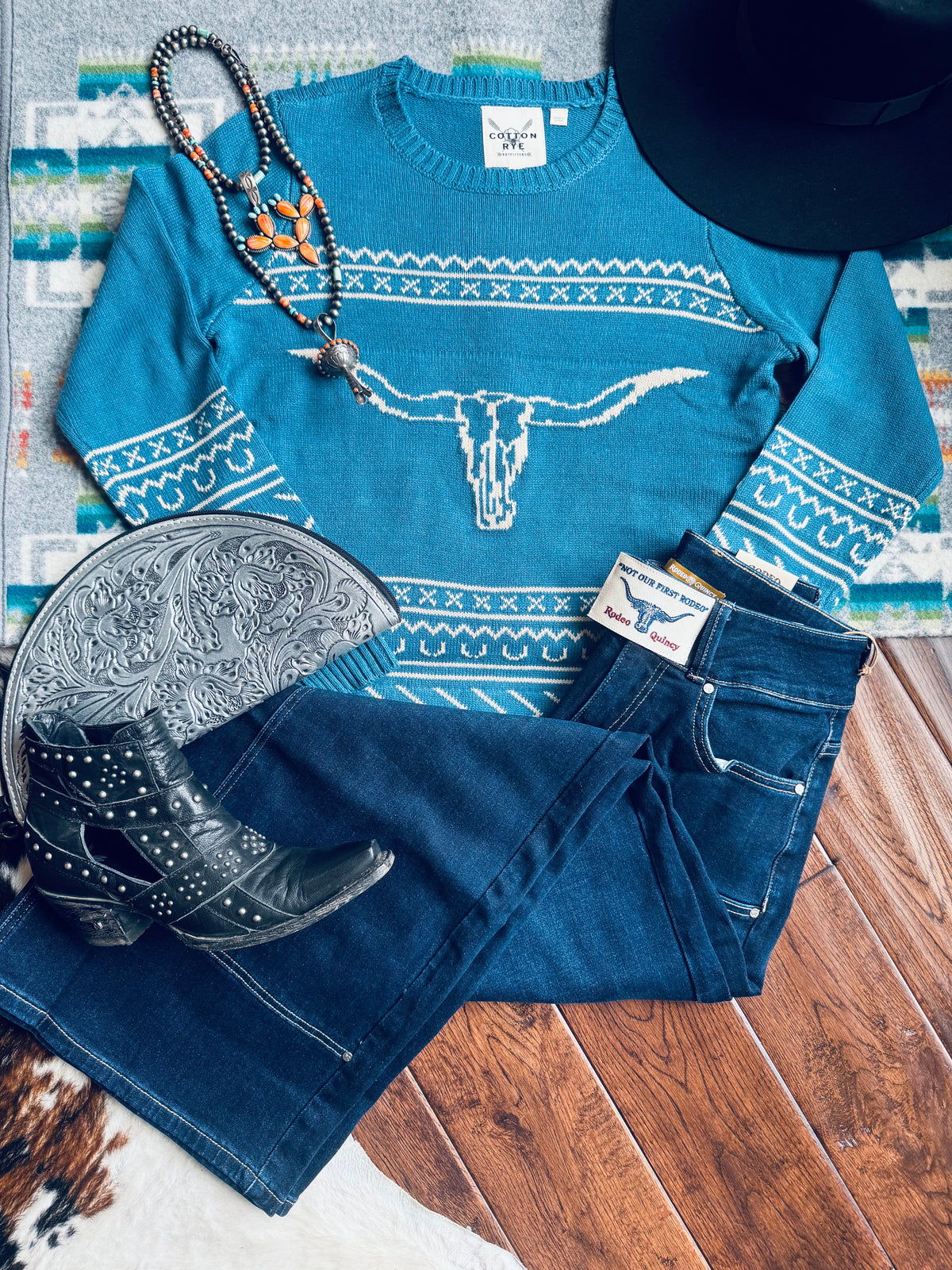 Rodeo sweater looks 